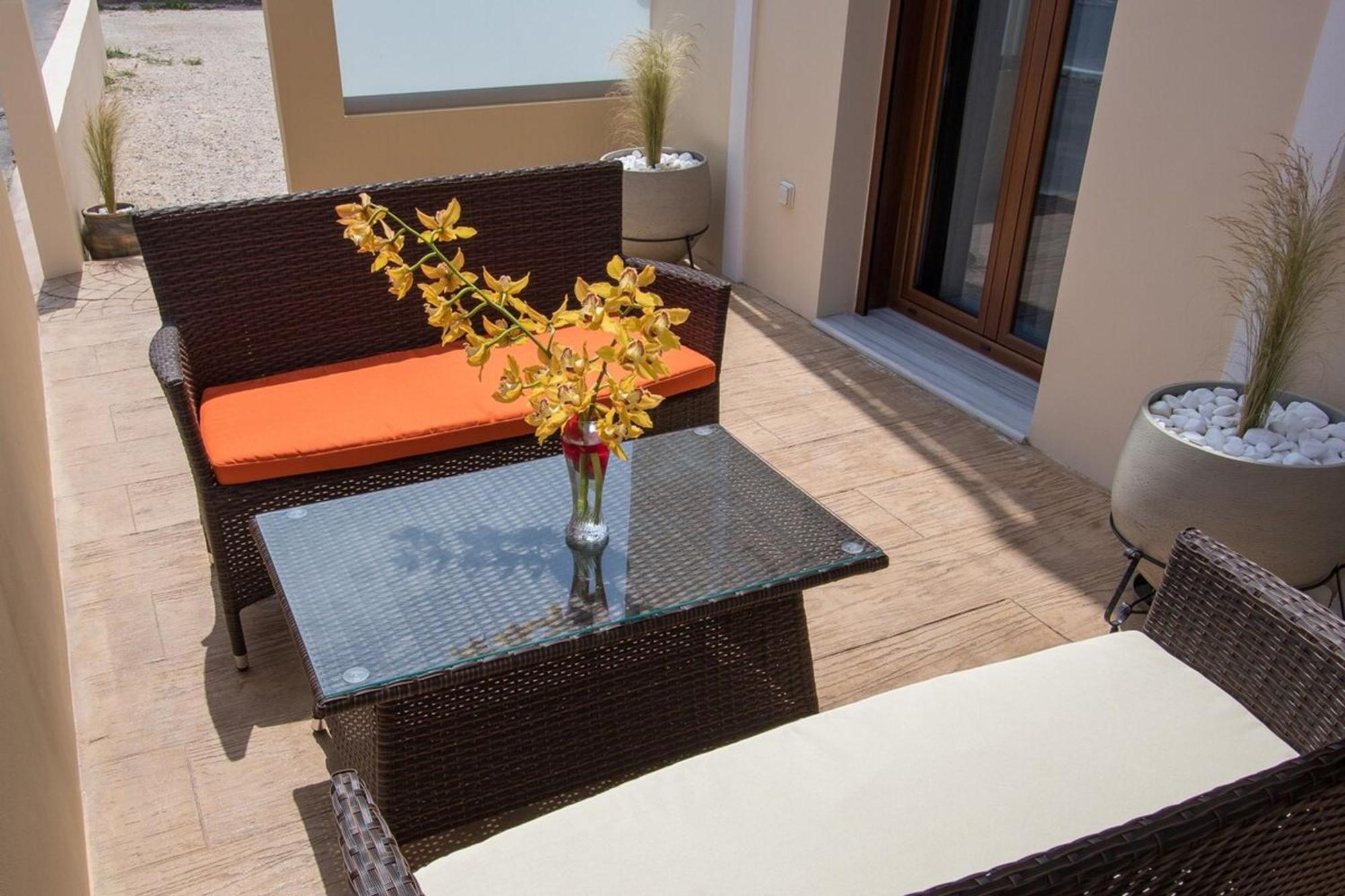 Luxury Katsoulakis Apartments In Countryside Alikianos Екстер'єр фото